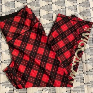 VS holiday yoga pants